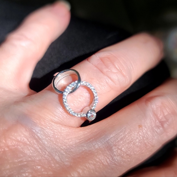 2 entwined circles engagement ring sz 6.5 - Picture 8 of 9